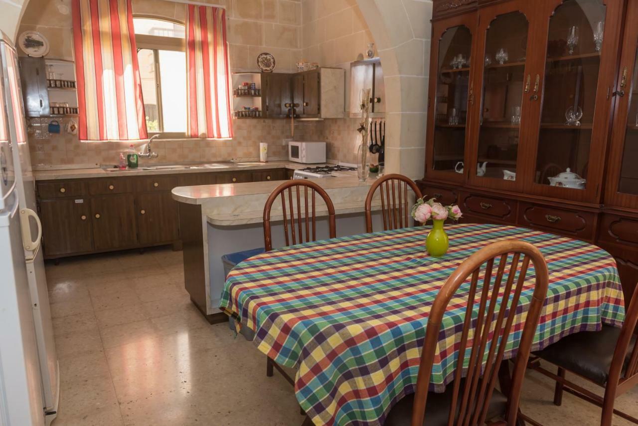 Acomodation House Kavarna Xagħra Buitenkant foto