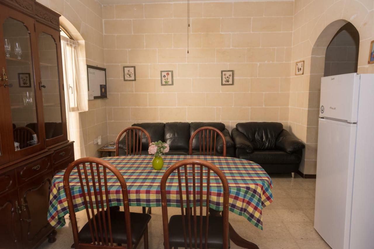 Acomodation House Kavarna Xagħra Buitenkant foto